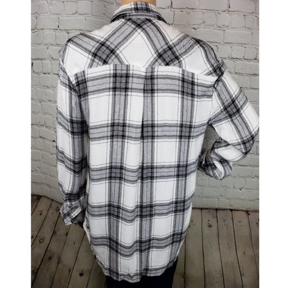Beach Lunch Lounge Plaid Button Down Shirt - Picture 4 of 6